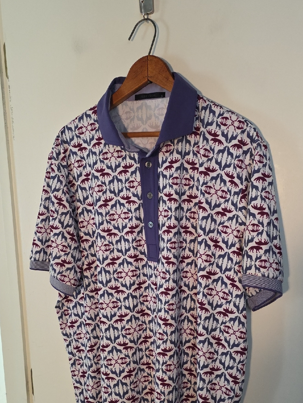 Greyson Large Purple and White Wolf Golf Polo Perfect Condition
